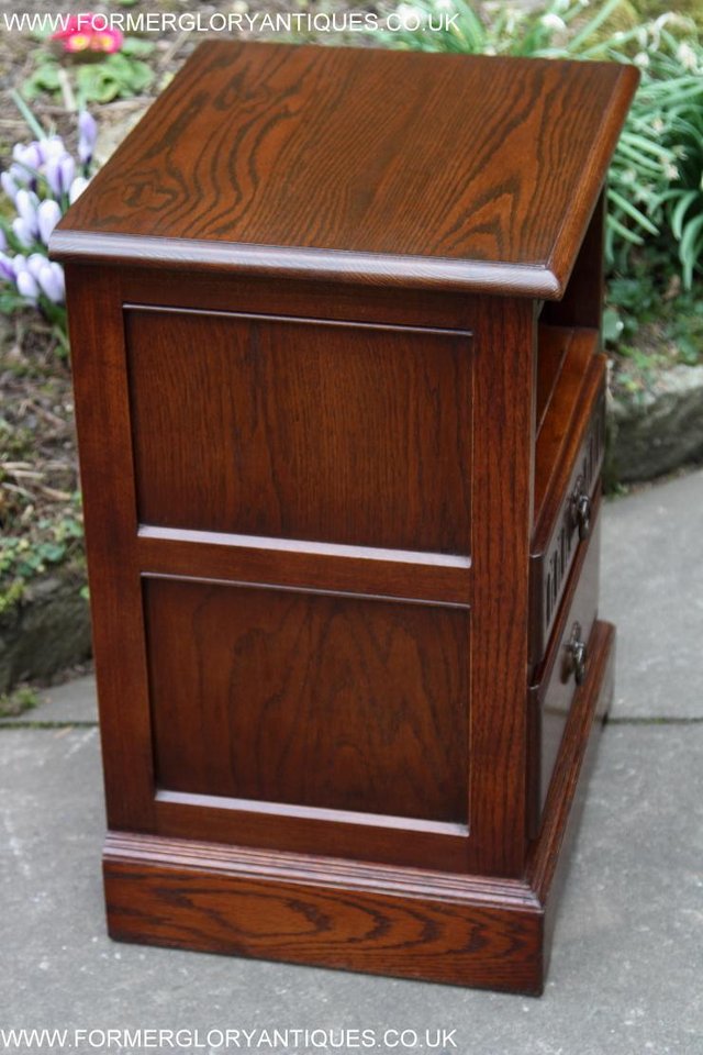 Image 38 of PAIR OF OLD CHARM OAK BEDSIDE CABINETS LAMP TABLE DRAWERS