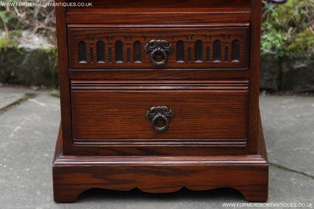 Image 42 of PAIR OF OLD CHARM OAK BEDSIDE CABINETS LAMP TABLE DRAWERS