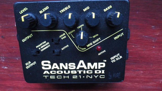 Preview of the first image of SansAmp Acoustic DI preamp TECH 21.NYC.