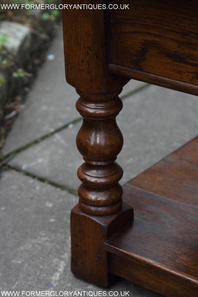 Image 48 of A TITCHMARSH GOODWIN STYLE OAK COFFEE PHONE SIDE LAMP TABLE