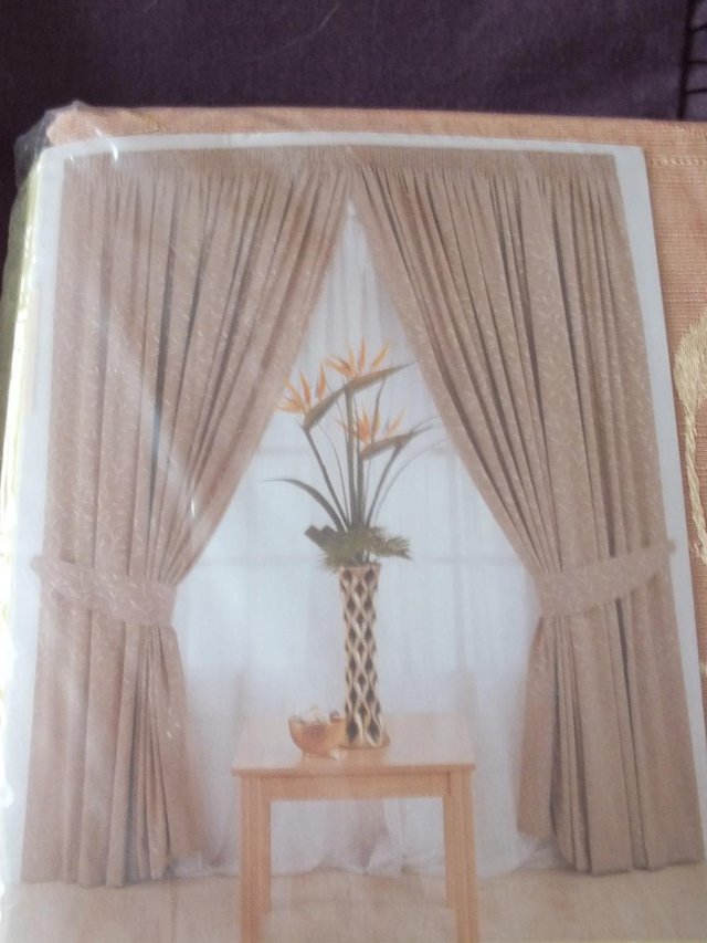 Image 2 of Lined Curtains & Free Tie Backs (New in Package)