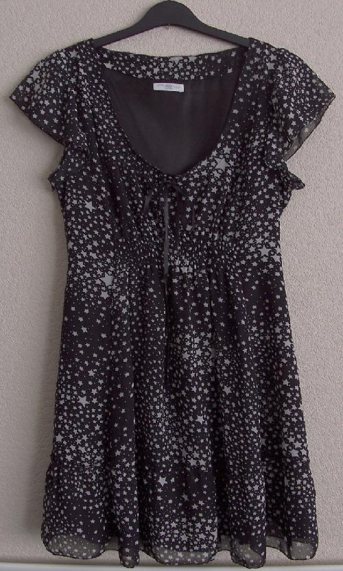 Preview of the first image of Star Print Chiffon Summer Tea Dress By New Look - sz 14  B5.