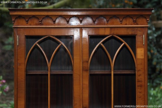 Image 7 of A BEVAN FUNNELL YEW BOOKCASE DRINKS DISPLAY CD DVD CABINET
