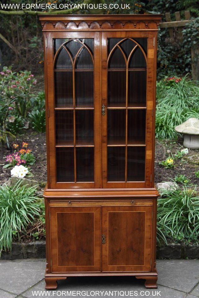 Image 34 of A BEVAN FUNNELL YEW BOOKCASE DRINKS DISPLAY CD DVD CABINET