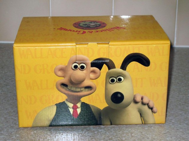 Image 2 of COALPORT WALLACE and GROMIT WOOL SHOP ENCOUNTER