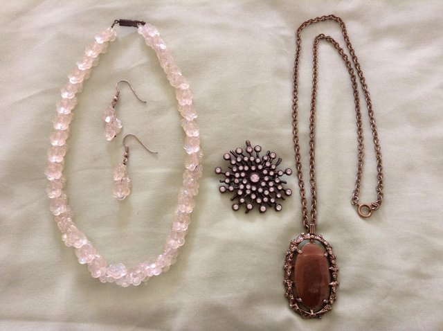 Preview of the first image of 4 Necklaces, 3 Pairs of Earrings & 1 Diamante Brooch.