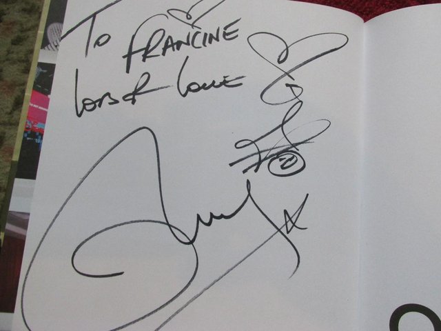 Image 3 of OLLY MURS Hand Signed Book HAPPY DAYS