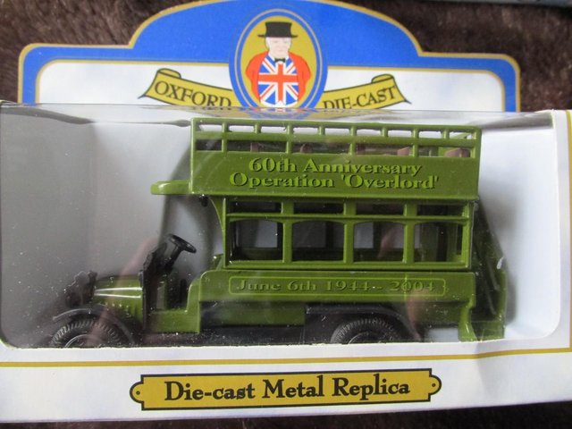 Preview of the first image of OXFORD DIECAST CARS X3.