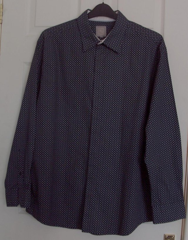 Preview of the first image of Men's Navy Patterned Shirt By Tu At Sainsburys - Sz XXL  B18.