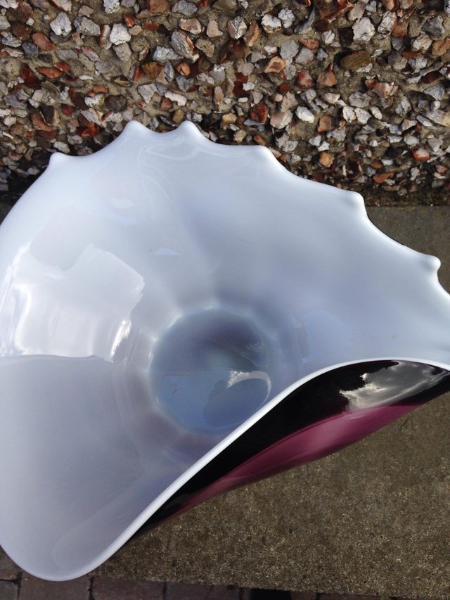 Preview of the first image of Large pink murano glass shell shaped bowl.