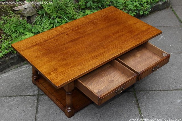 Image 10 of TITCHMARSH & GOODWIN OAK OCCASIONAL COFFEE LAMP PHONE TABLE