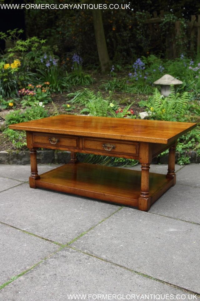 Image 14 of TITCHMARSH & GOODWIN OAK OCCASIONAL COFFEE LAMP PHONE TABLE
