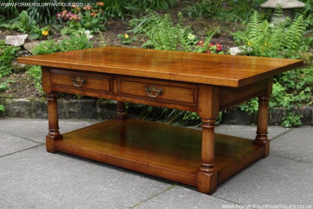 Image 19 of TITCHMARSH & GOODWIN OAK OCCASIONAL COFFEE LAMP PHONE TABLE