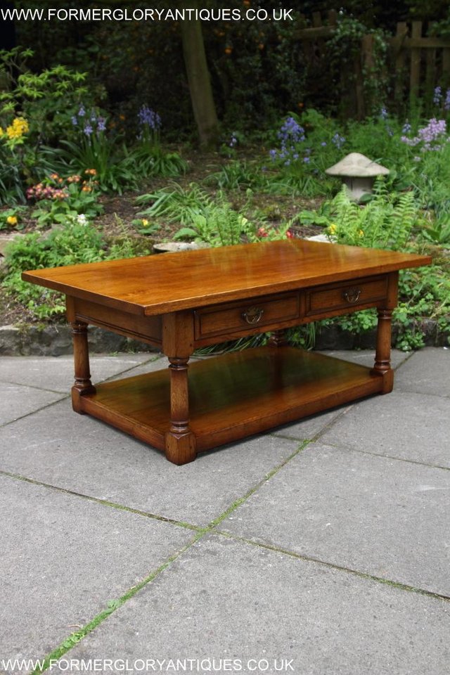 Image 20 of TITCHMARSH & GOODWIN OAK OCCASIONAL COFFEE LAMP PHONE TABLE