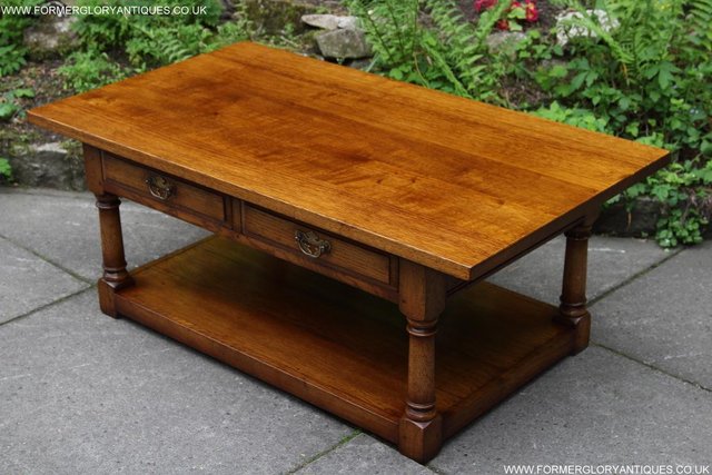Image 32 of TITCHMARSH & GOODWIN OAK OCCASIONAL COFFEE LAMP PHONE TABLE