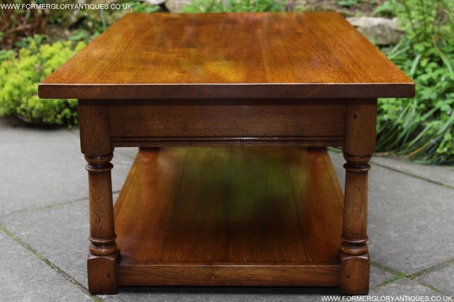 Image 47 of TITCHMARSH & GOODWIN OAK OCCASIONAL COFFEE LAMP PHONE TABLE