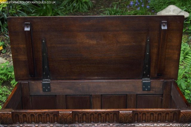 Image 12 of A TITCHMARSH & GOODWIN CARVED OAK BLANKET TOY BOX RUG CHEST