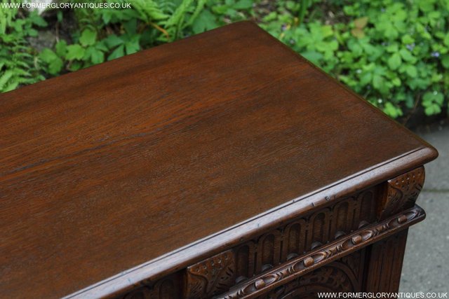 Image 37 of A TITCHMARSH & GOODWIN CARVED OAK BLANKET TOY BOX RUG CHEST