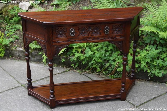 Image 2 of AN OLD CHARM TUDOR OAK HALL CANTED CONSOLE LAMP PHONE TABLE