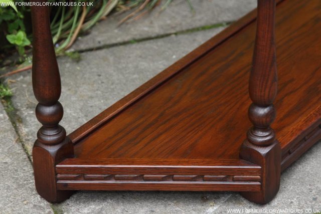 Image 9 of AN OLD CHARM TUDOR OAK HALL CANTED CONSOLE LAMP PHONE TABLE