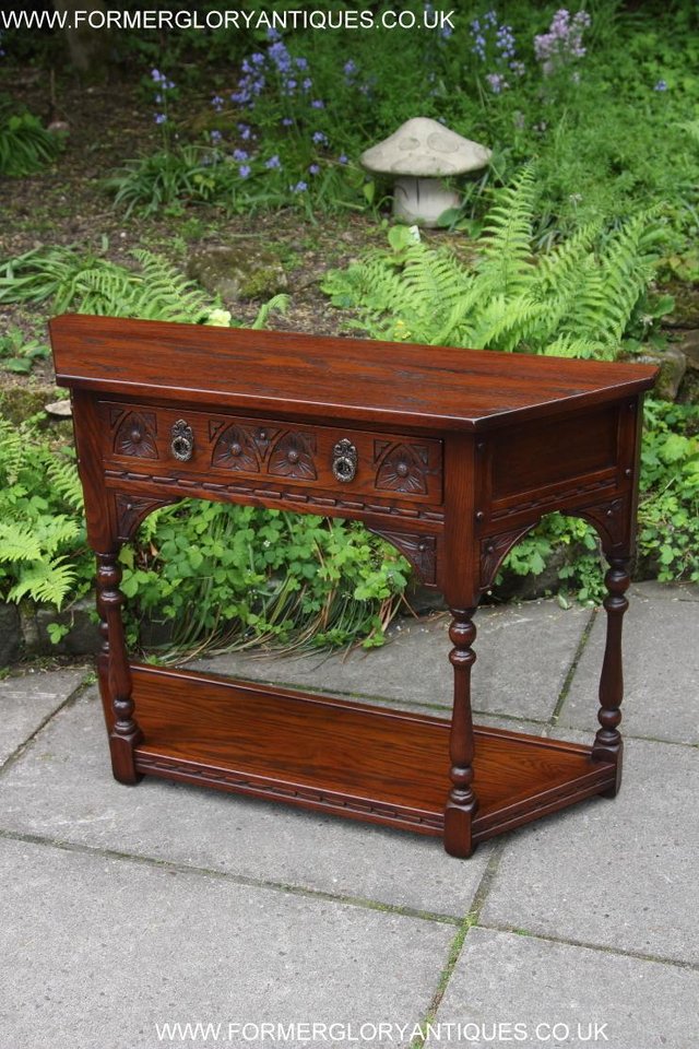 Image 19 of AN OLD CHARM TUDOR OAK HALL CANTED CONSOLE LAMP PHONE TABLE