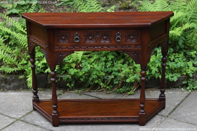 Image 26 of AN OLD CHARM TUDOR OAK HALL CANTED CONSOLE LAMP PHONE TABLE