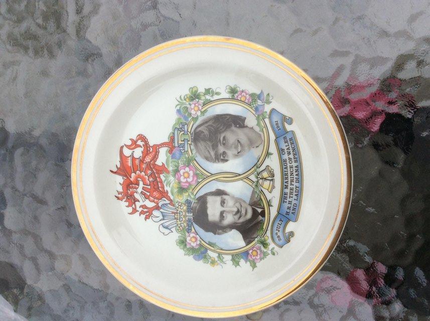 Preview of the first image of Two commemorative plates.