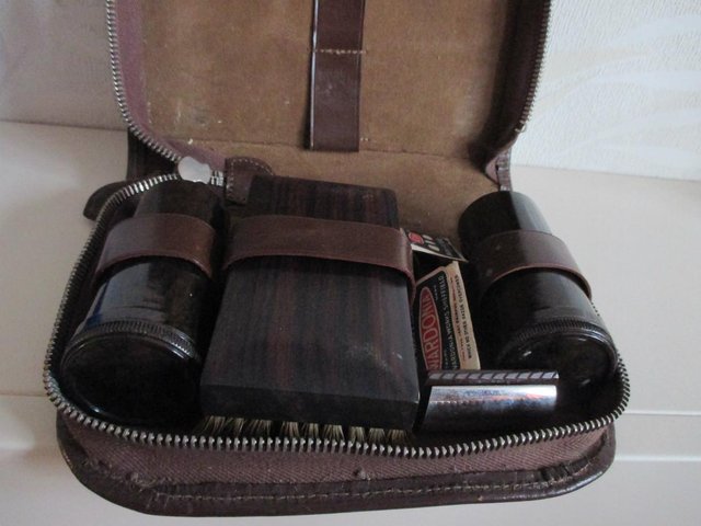 Preview of the first image of VINTAGE LEATHER MENS GROOMING SET.