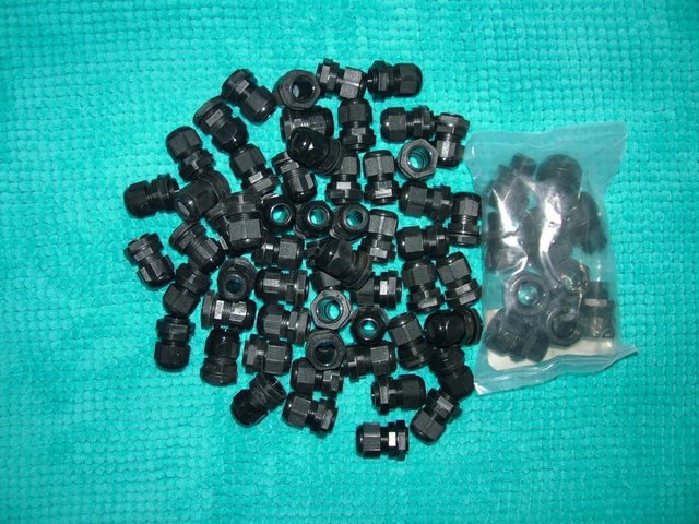 Preview of the first image of BLACK 20mm CABLE GLANDS.