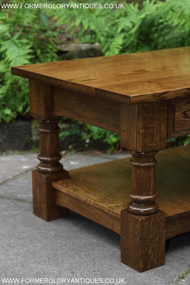 Image 18 of A TITCHMARSH GOODWIN STYLE TWO DRAWER COFFEE TABLE STAND