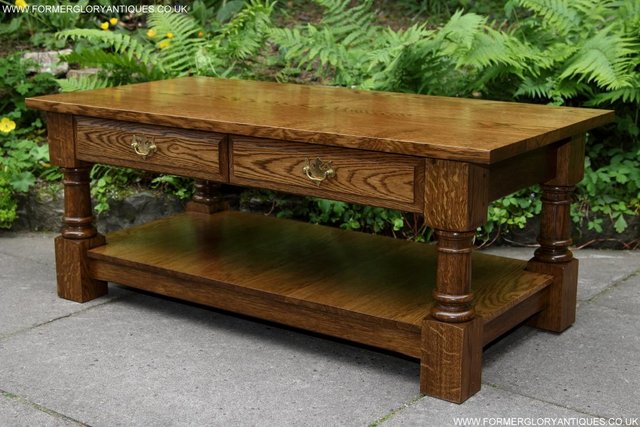 Image 29 of A TITCHMARSH GOODWIN STYLE TWO DRAWER COFFEE TABLE STAND