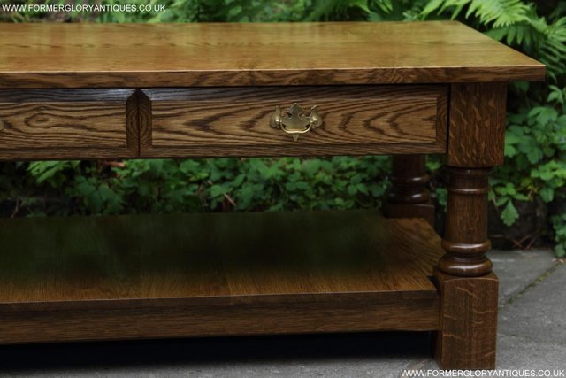 Image 30 of A TITCHMARSH GOODWIN STYLE TWO DRAWER COFFEE TABLE STAND