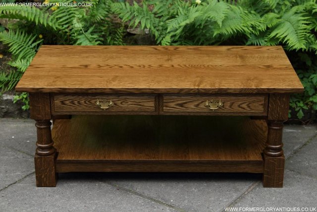 Image 50 of A TITCHMARSH GOODWIN STYLE TWO DRAWER COFFEE TABLE STAND