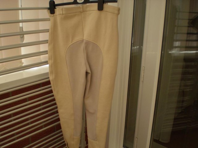 Preview of the first image of DUBLIN CREAM BREECHES 32" REG. NEW.