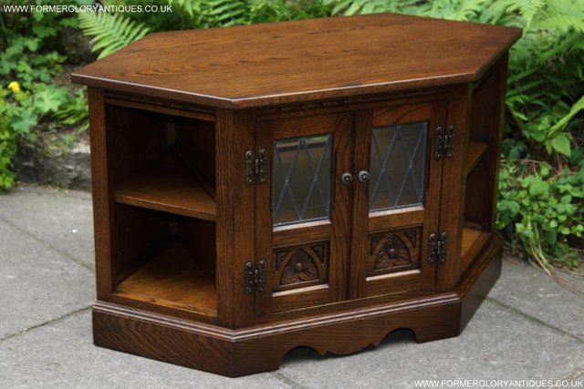 Image 2 of AN OLD CHARM LIGHT OAK HI FI DVD CD TV STAND TABLE CABINET