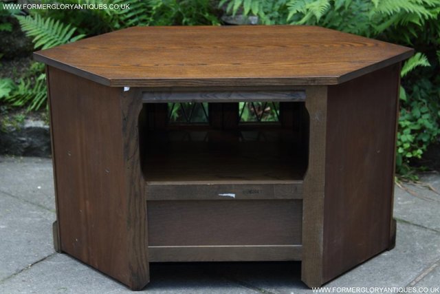 Image 10 of AN OLD CHARM LIGHT OAK HI FI DVD CD TV STAND TABLE CABINET