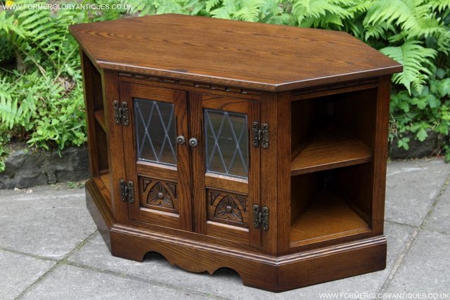 Image 37 of AN OLD CHARM LIGHT OAK HI FI DVD CD TV STAND TABLE CABINET