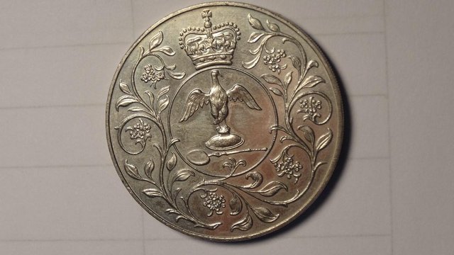 Image 2 of 1977 Silver Jubilee Crown