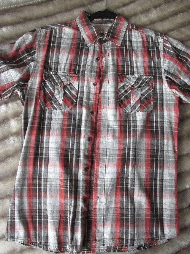 Preview of the first image of PRIMARK BROWN CHECK SHIRT - EXCELLENT DETAIL ON BACK.