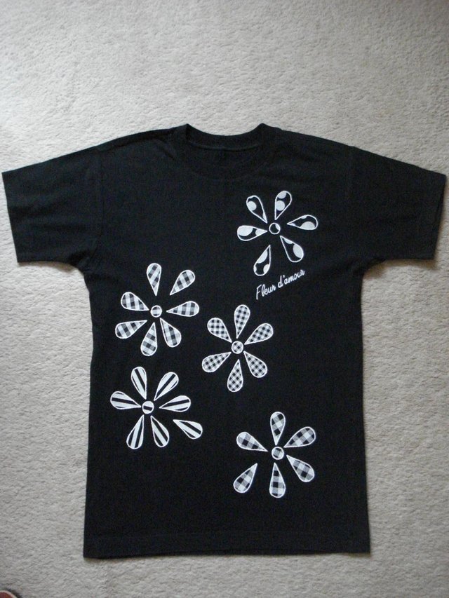 Image 2 of CHOICE OF 1 LADIES M & S LONG-LENGTH T-SHIRT SIZE 8-10
