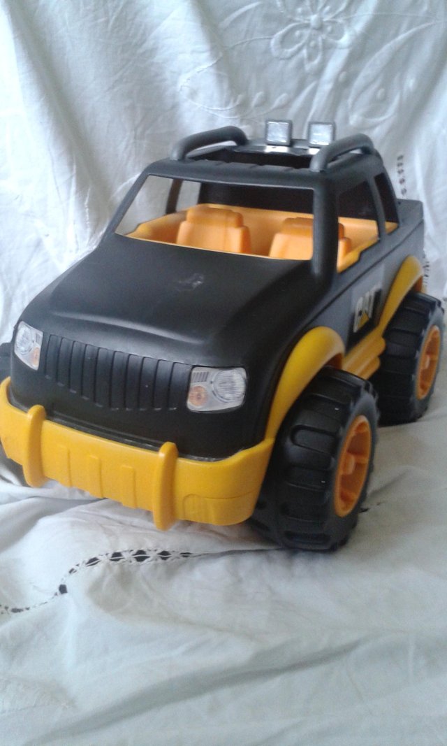 Preview of the first image of Toy car.