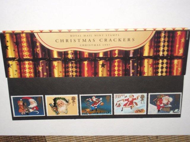 Preview of the first image of 1997 Royal mailChristmas set 'Christmas Crackers'.