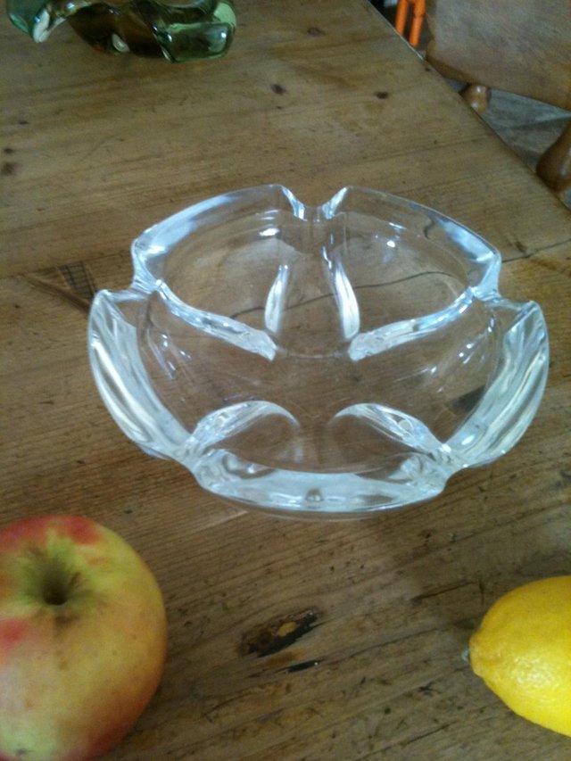 Preview of the first image of murano glass dish.