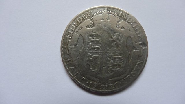 Preview of the first image of British George V Half Crown.