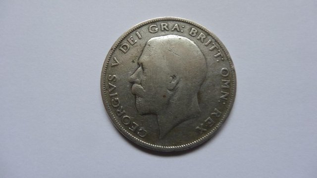 Image 2 of British George V Half Crown