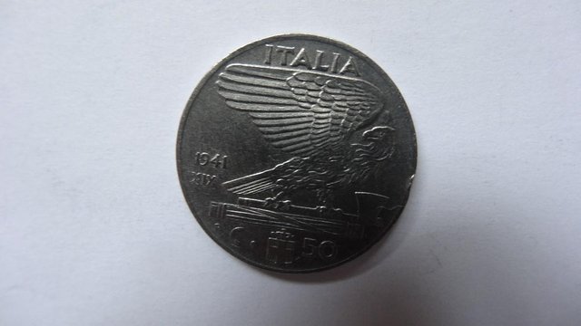 Image 2 of Italian 50 Centesimi Coin 1941