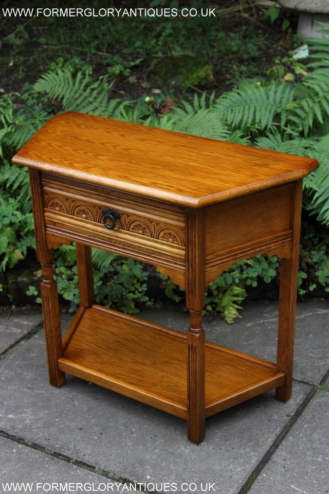 Image 27 of AN OLDE COURT CHARM JAYCEE OAK HALL CANTED COFFEE LAMP TABLE