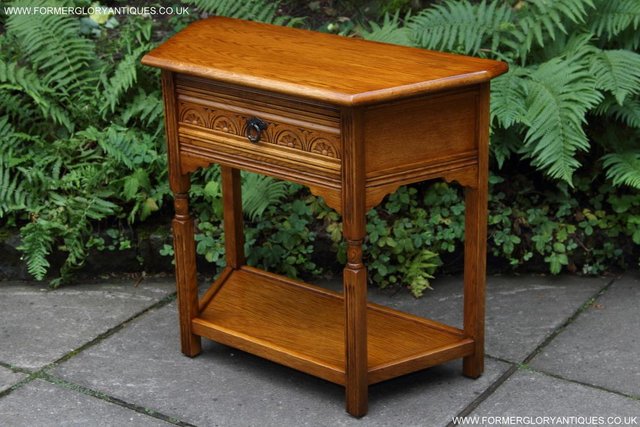 Image 35 of AN OLDE COURT CHARM JAYCEE OAK HALL CANTED COFFEE LAMP TABLE
