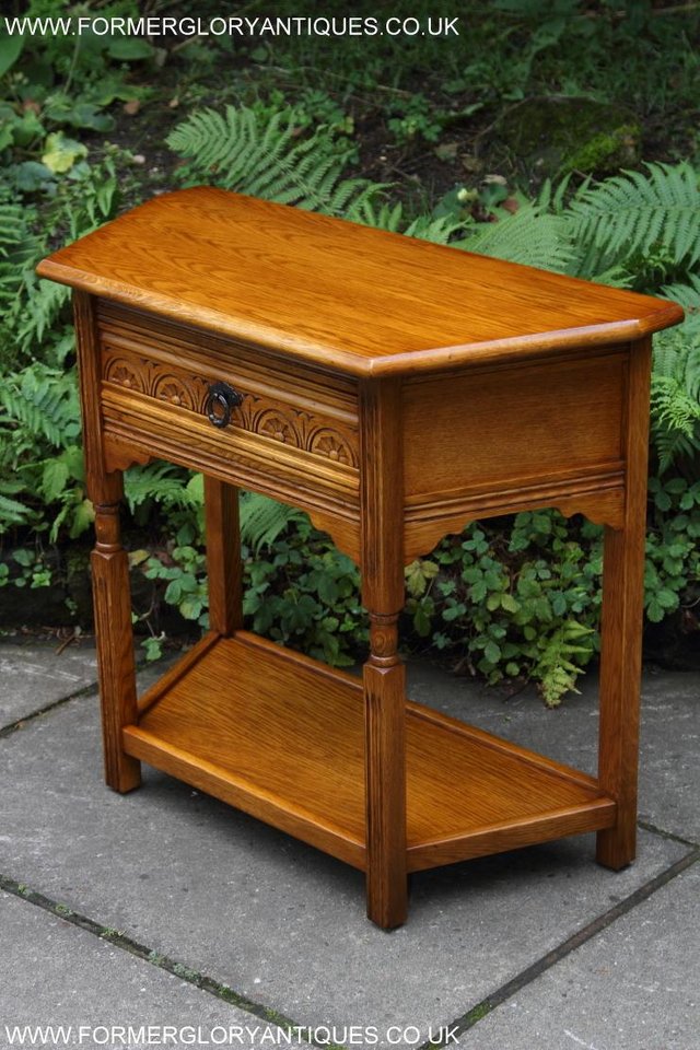Image 45 of AN OLDE COURT CHARM JAYCEE OAK HALL CANTED COFFEE LAMP TABLE