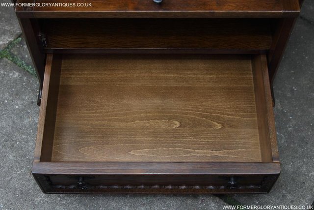 Image 11 of AN OLDE COURT CHARM OAK TV HI FI DVD CD STAND CABINET TABLE